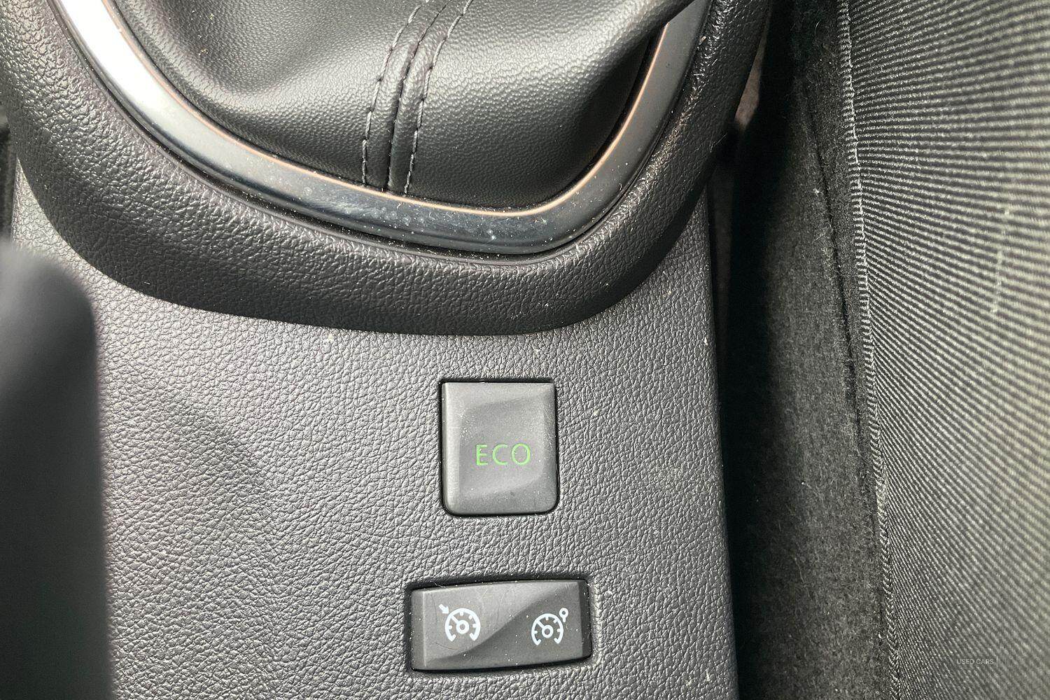 Jun 2019 Renault Captur 0.9 TCE 90 GT Line 5dr
