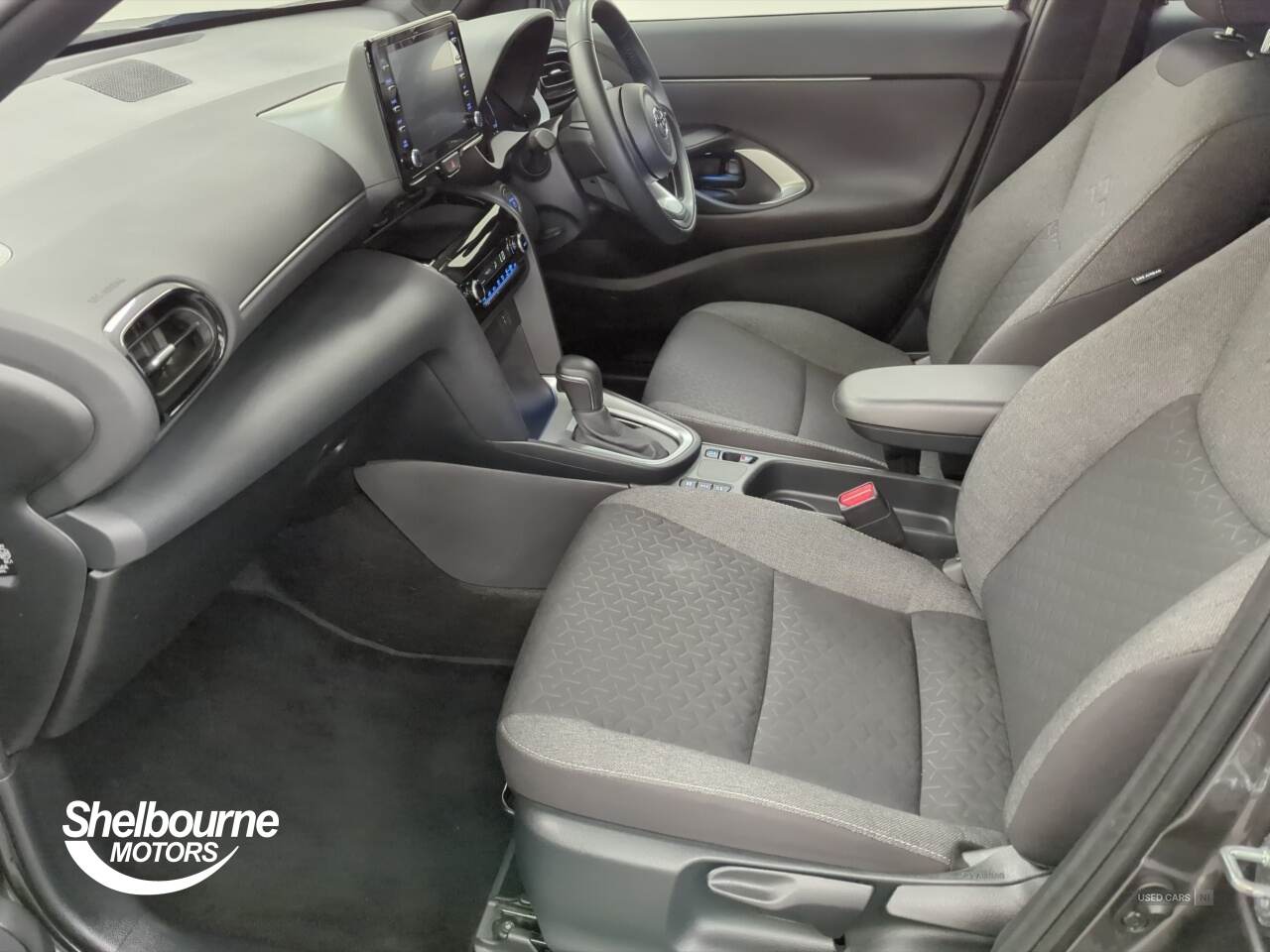 Apr 2023 Toyota Yaris Cross 1.5 Hybrid Design 5dr CVT
