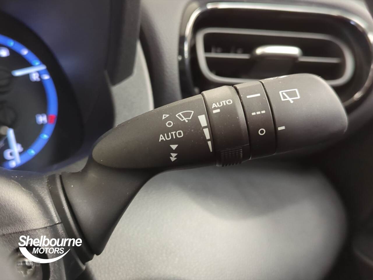 Apr 2023 Toyota Yaris Cross 1.5 Hybrid Design 5dr CVT