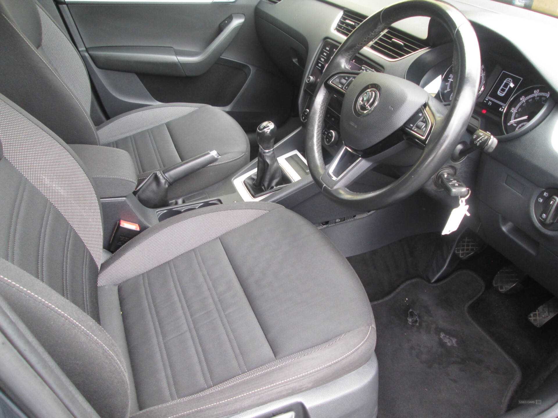 Car Thumbnail 11