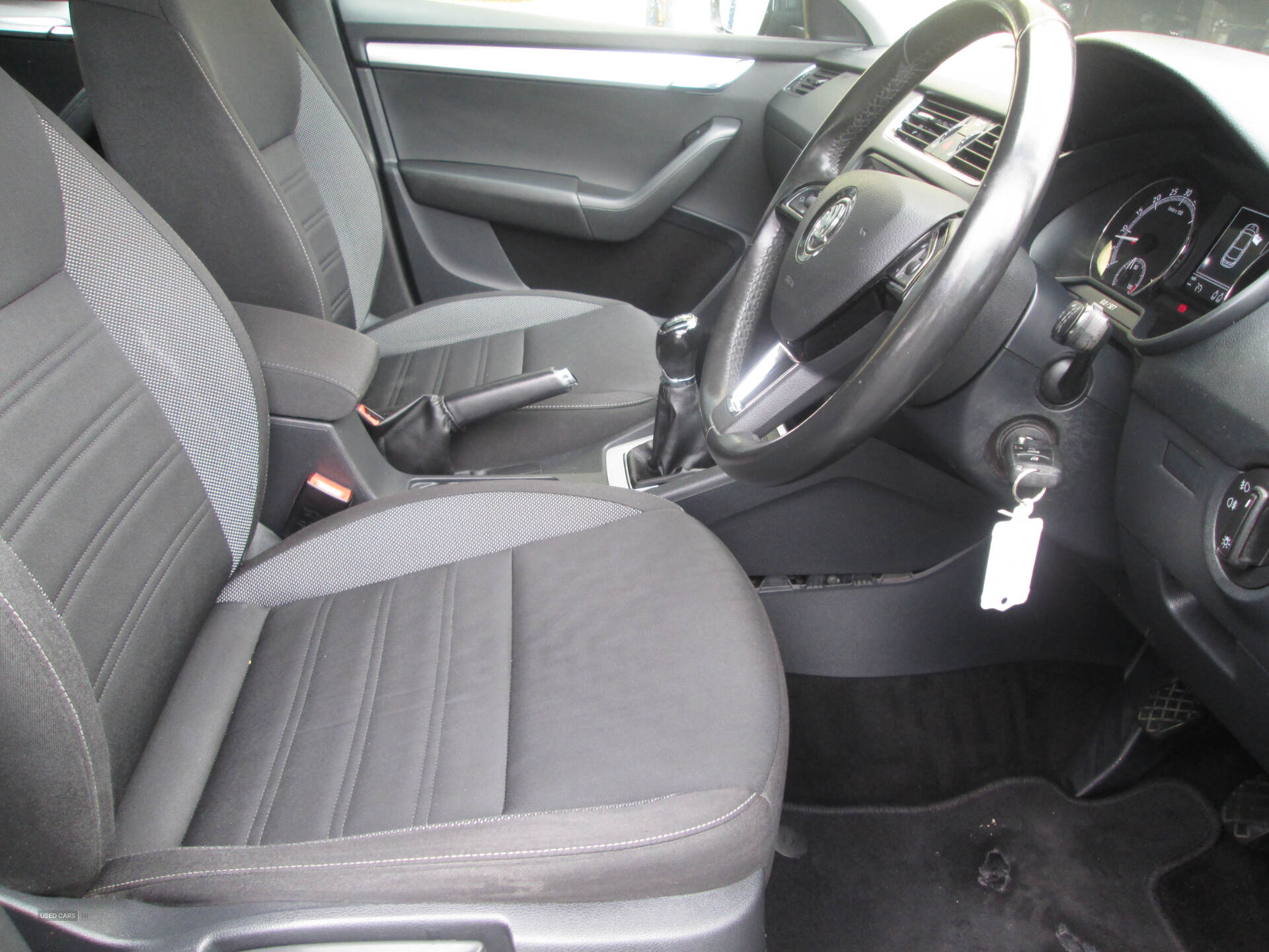 Car Thumbnail 12