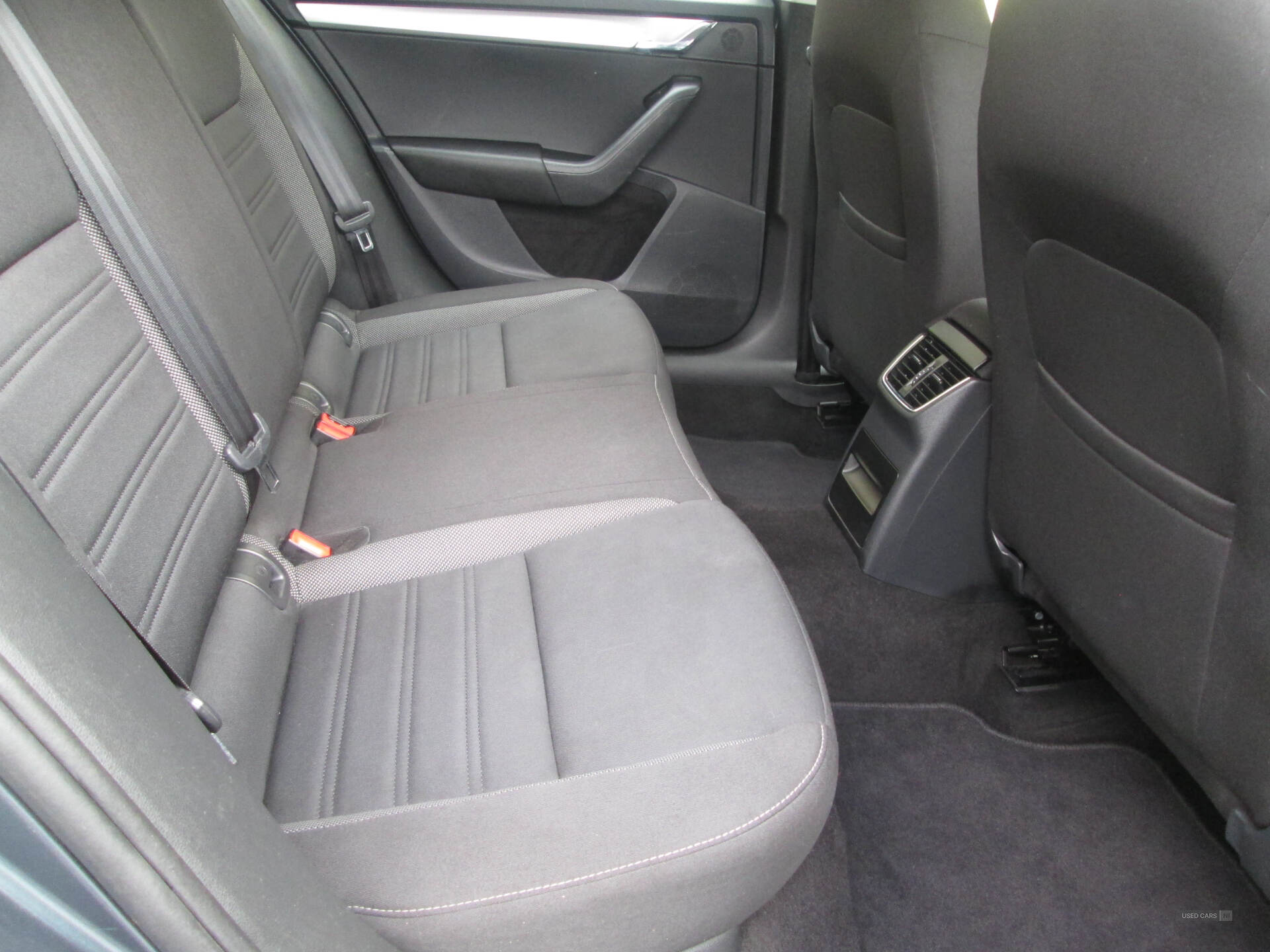 Car Thumbnail 13