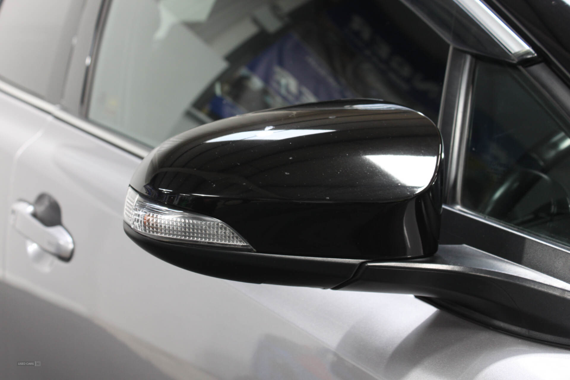 Sep 2017 Toyota C-HR 1.8 Hybrid Dynamic 5dr CVT