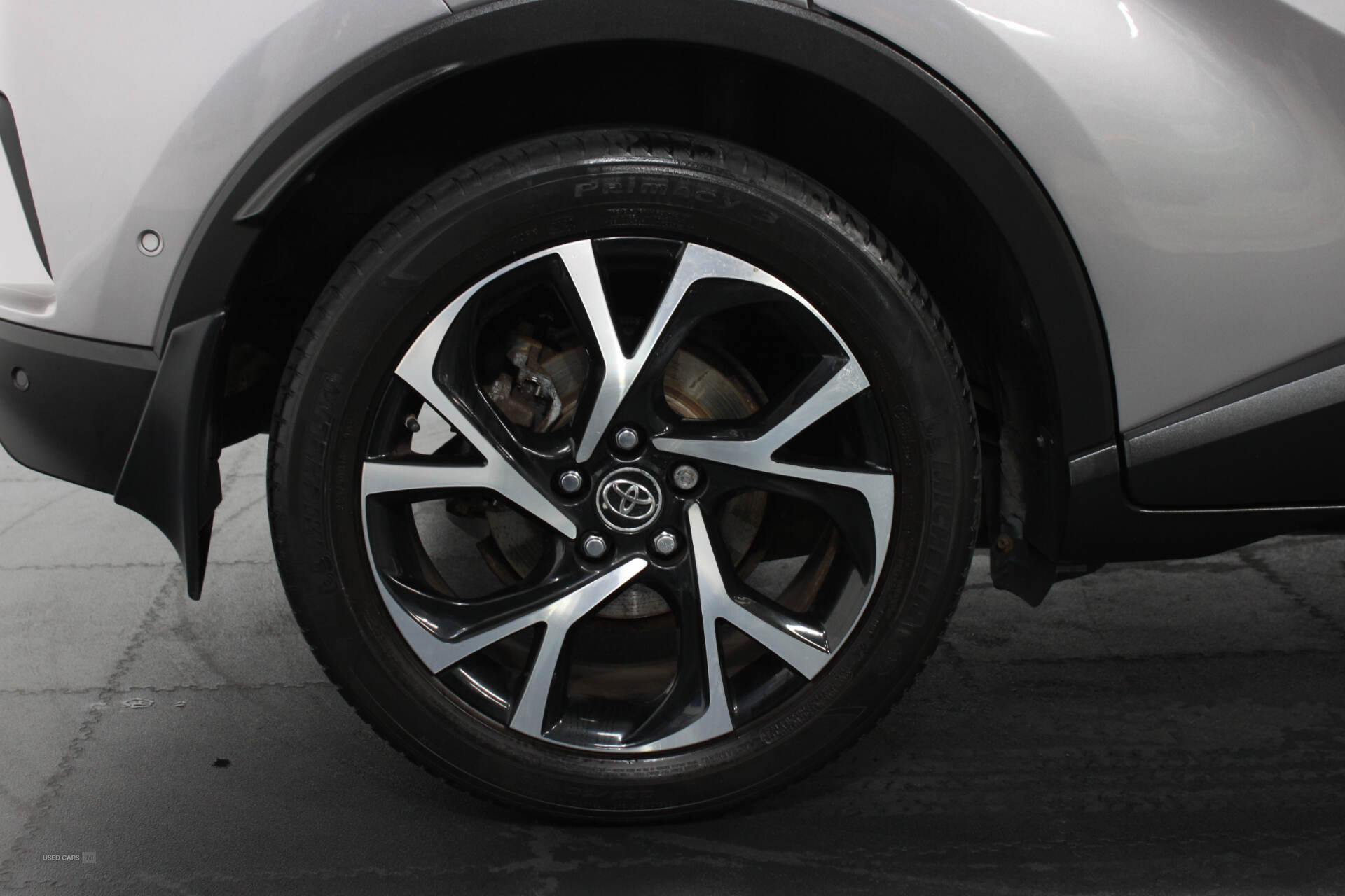 Sep 2017 Toyota C-HR 1.8 Hybrid Dynamic 5dr CVT
