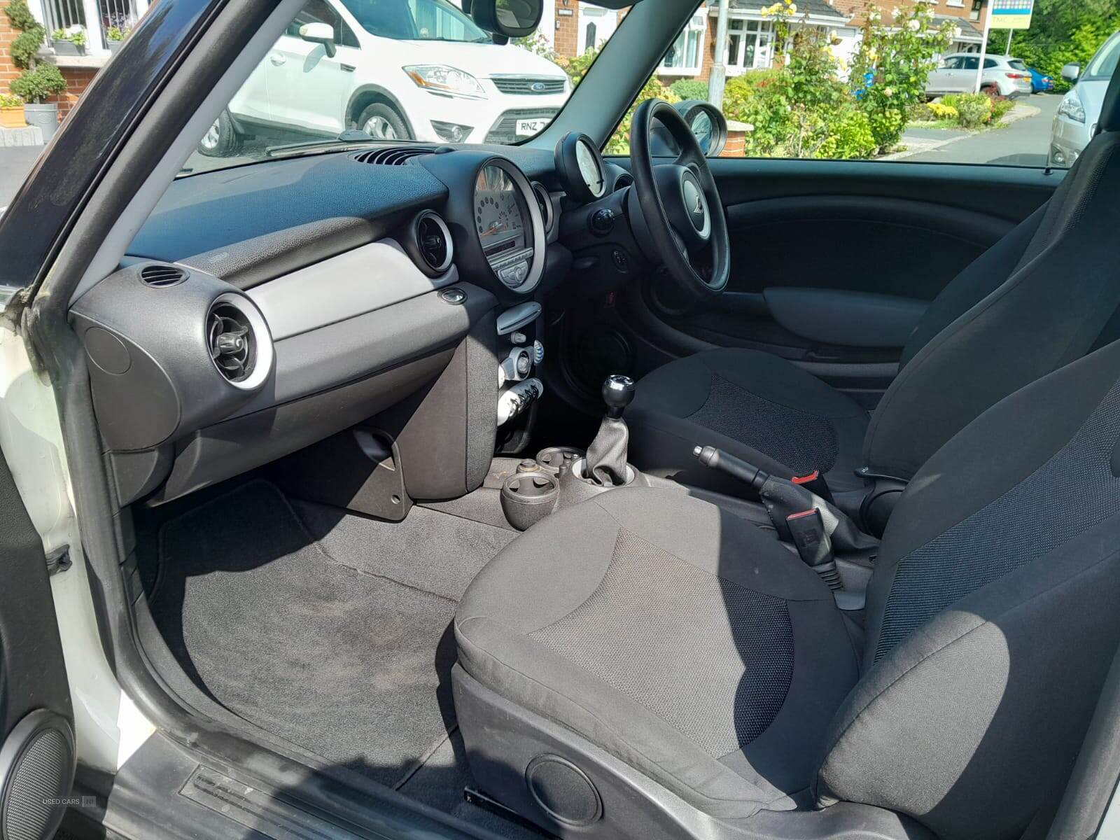 May 2010 MINI Hatch 1.6 First 3dr