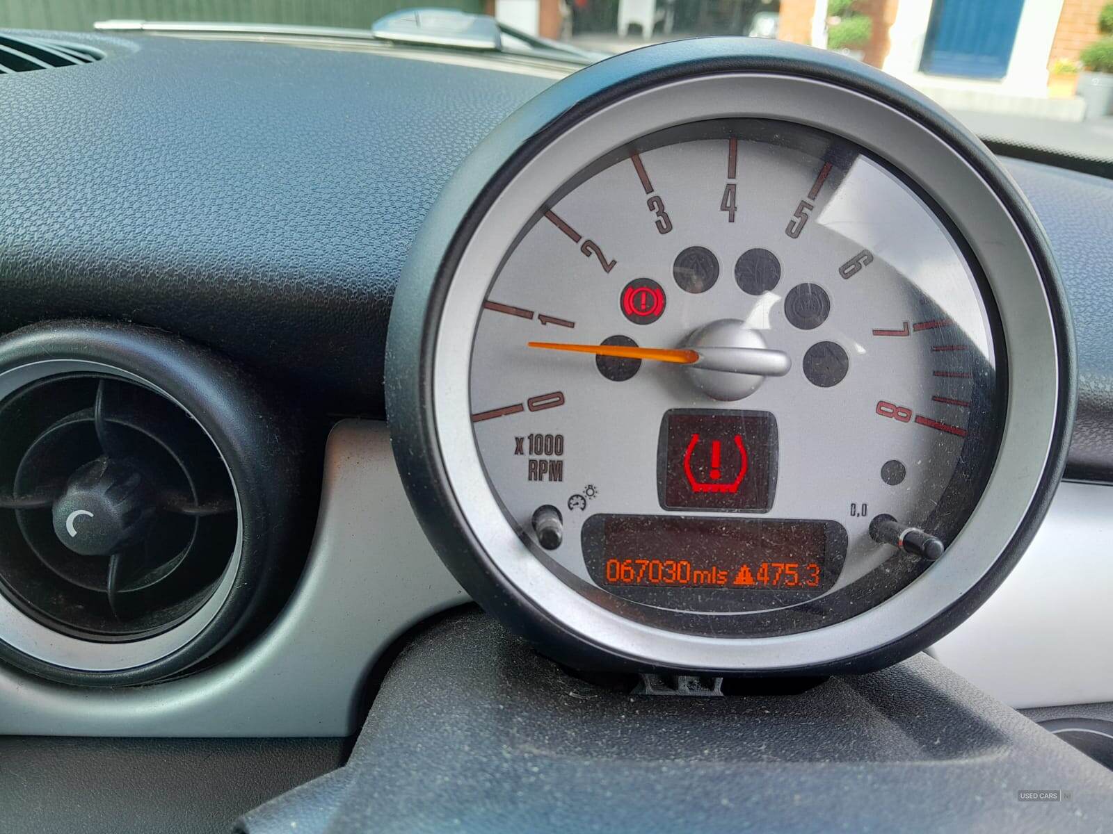 May 2010 MINI Hatch 1.6 First 3dr