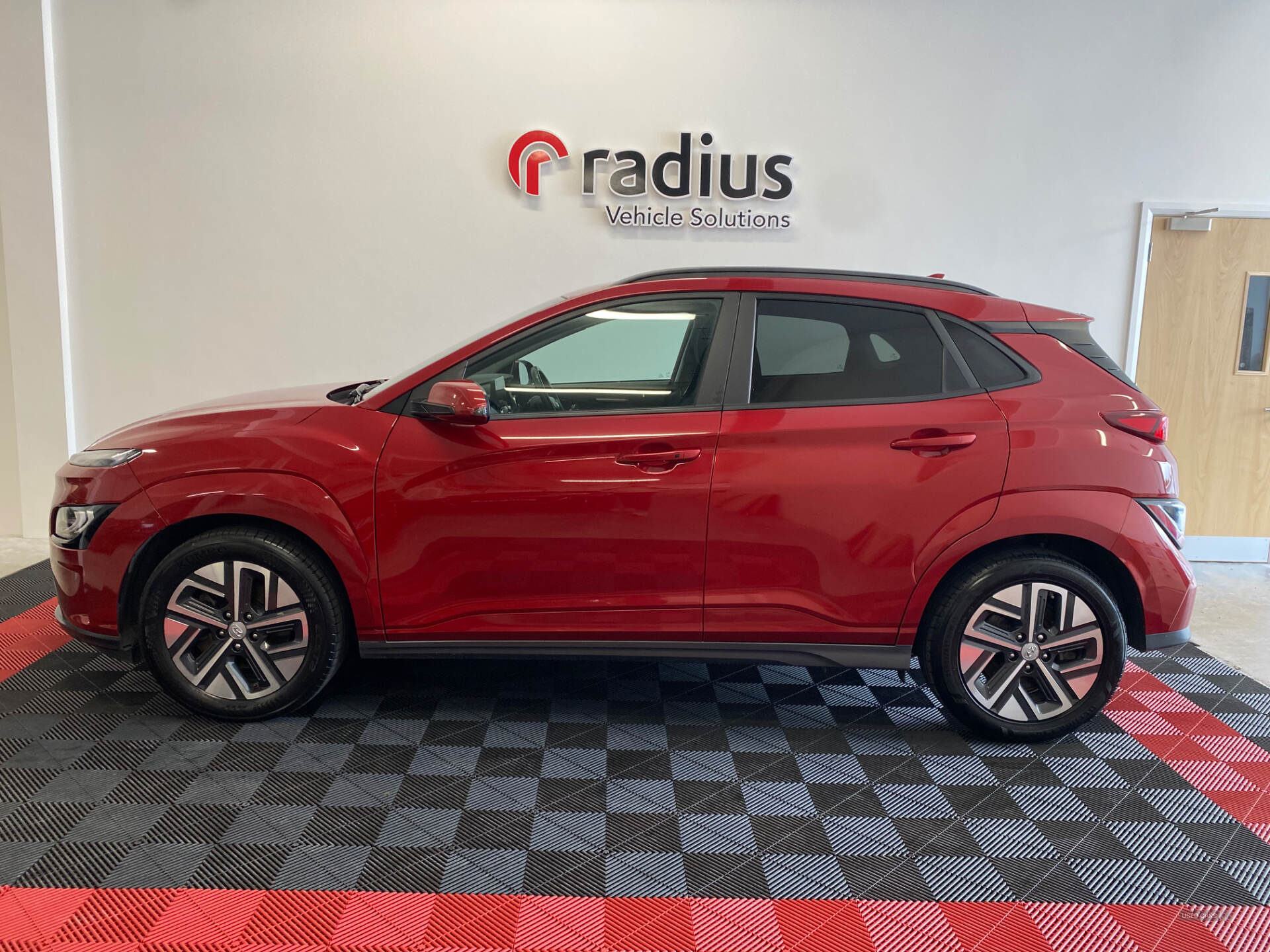 Apr 2021 Hyundai Kona 150kW Premium 64kWh 5dr Auto
