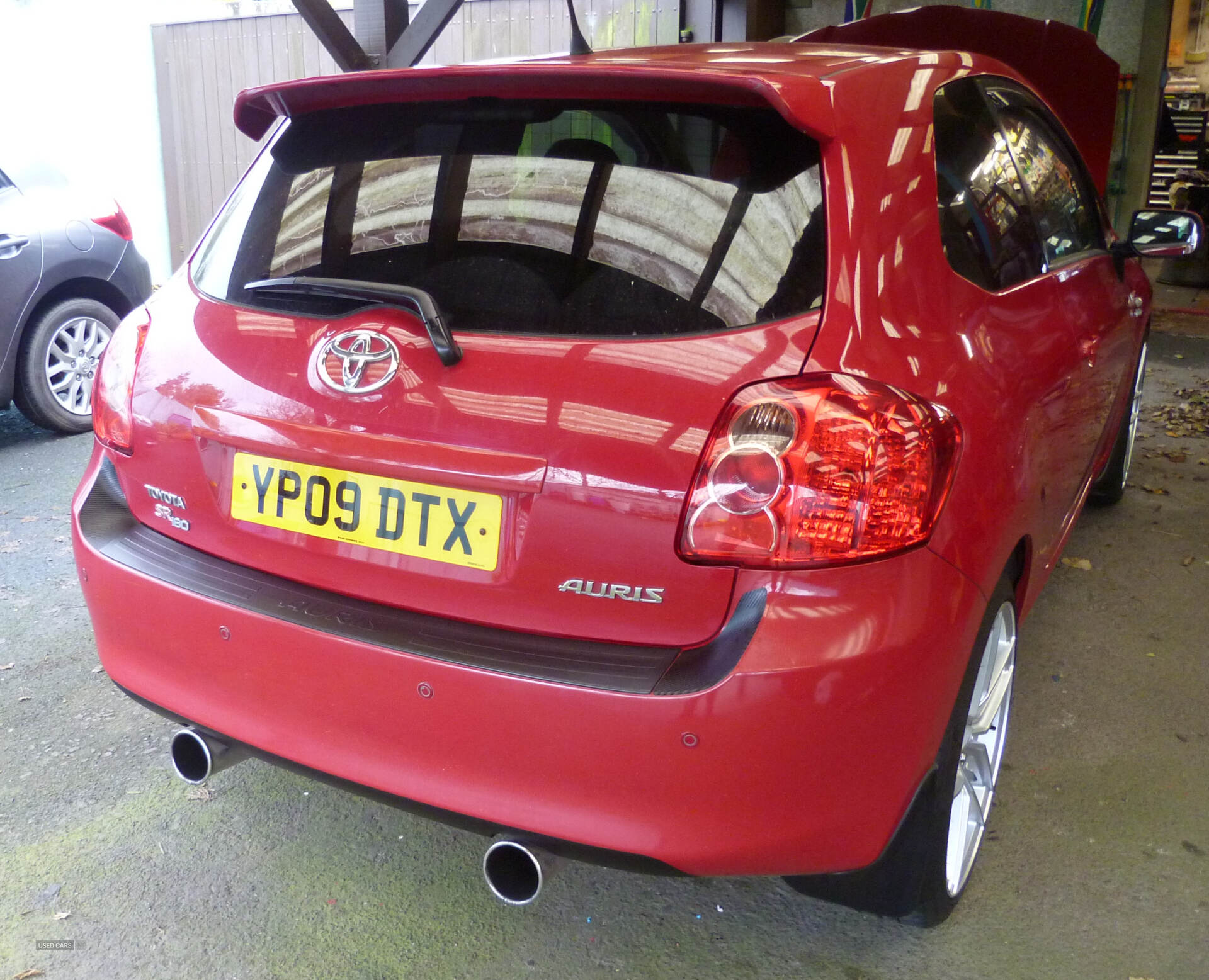 Apr 2009 Toyota Auris 2.2 D-4D SR180 3dr