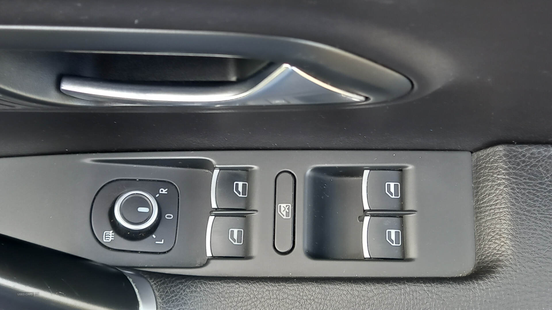 Car Thumbnail 6