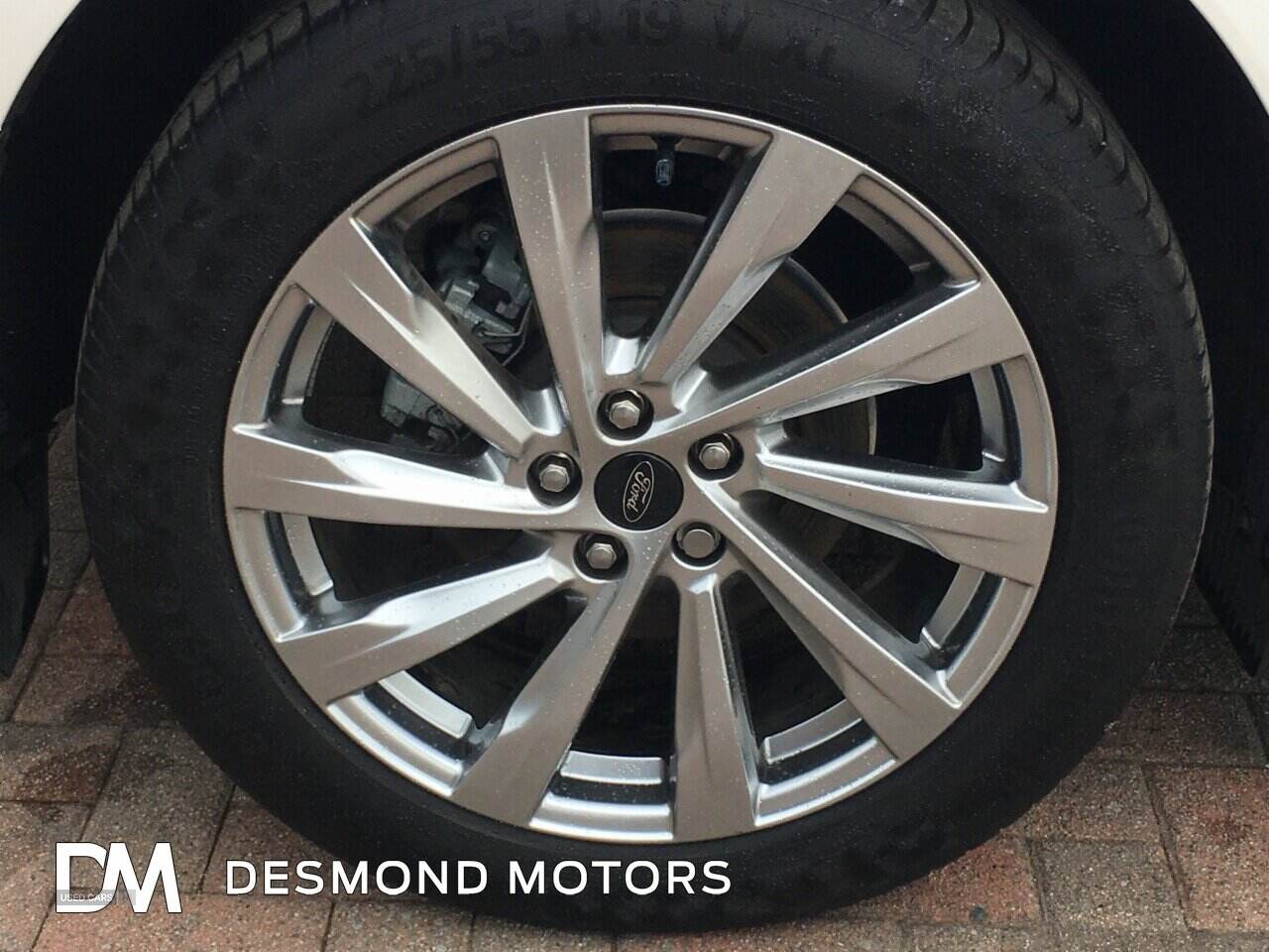 Jun 2023 Ford Kuga 2.5 PHEV Vignale 5dr CVT