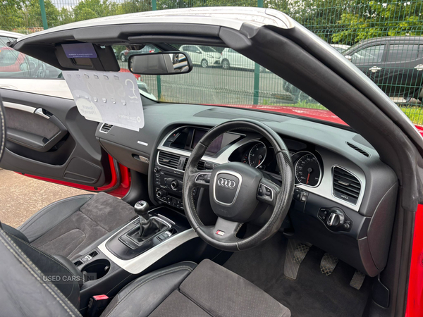 Audi A5 DIESEL CABRIOLET in Antrim