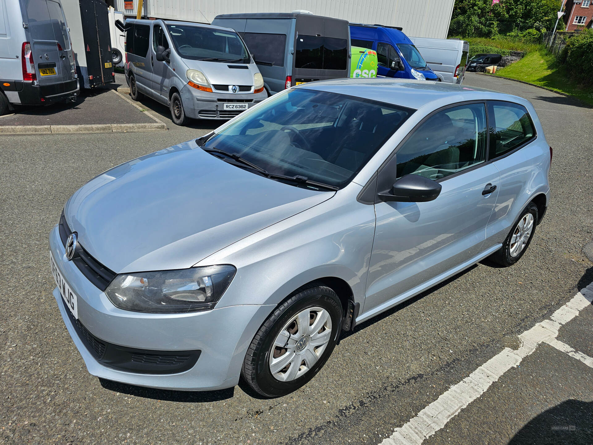Volkswagen Polo HATCHBACK in Down