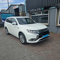 Mitsubishi Outlander ESTATE in Down
