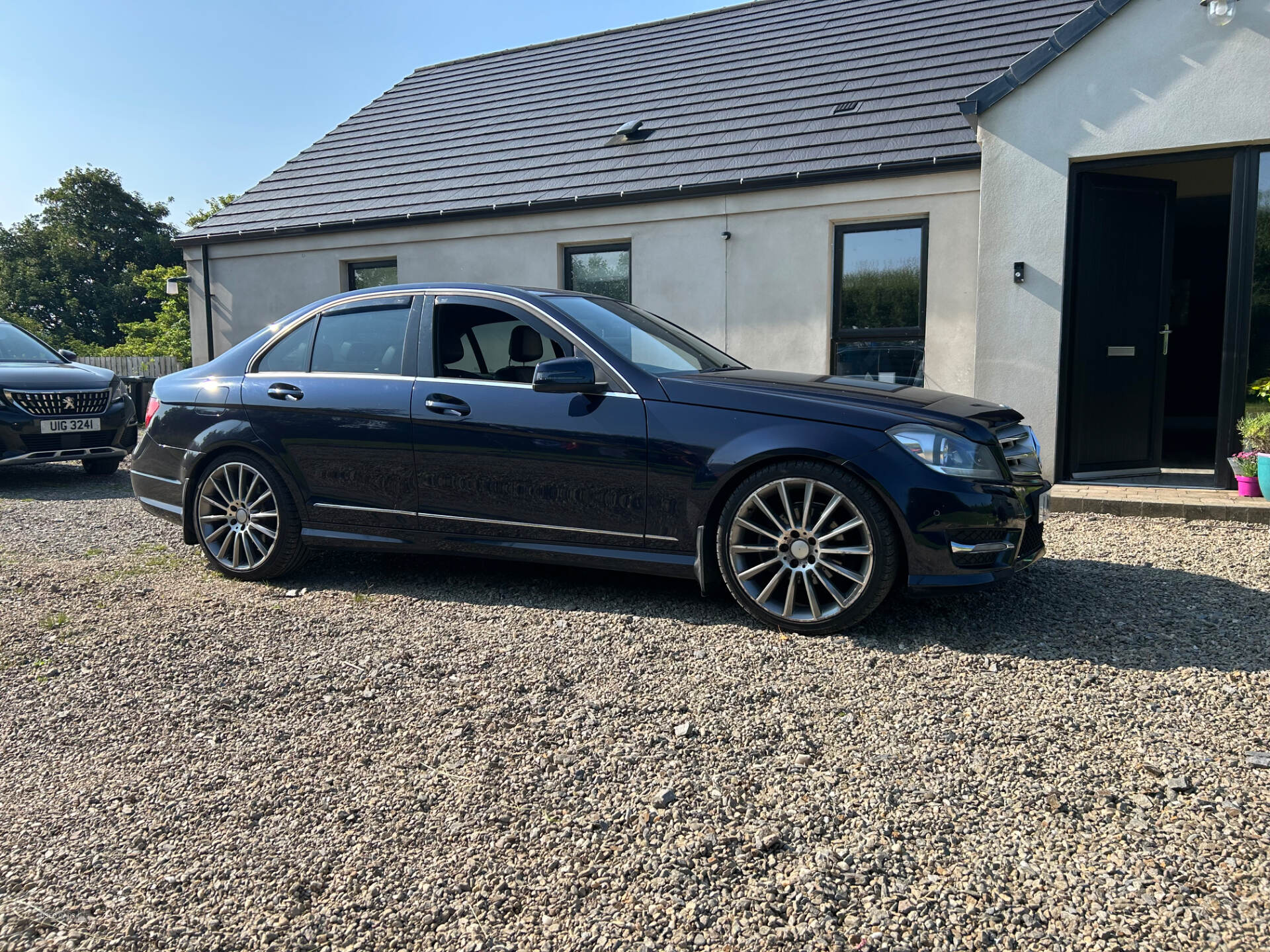 May 2011 Mercedes C-Class C220 CDI BlueEFFICIENCY Sport 4dr