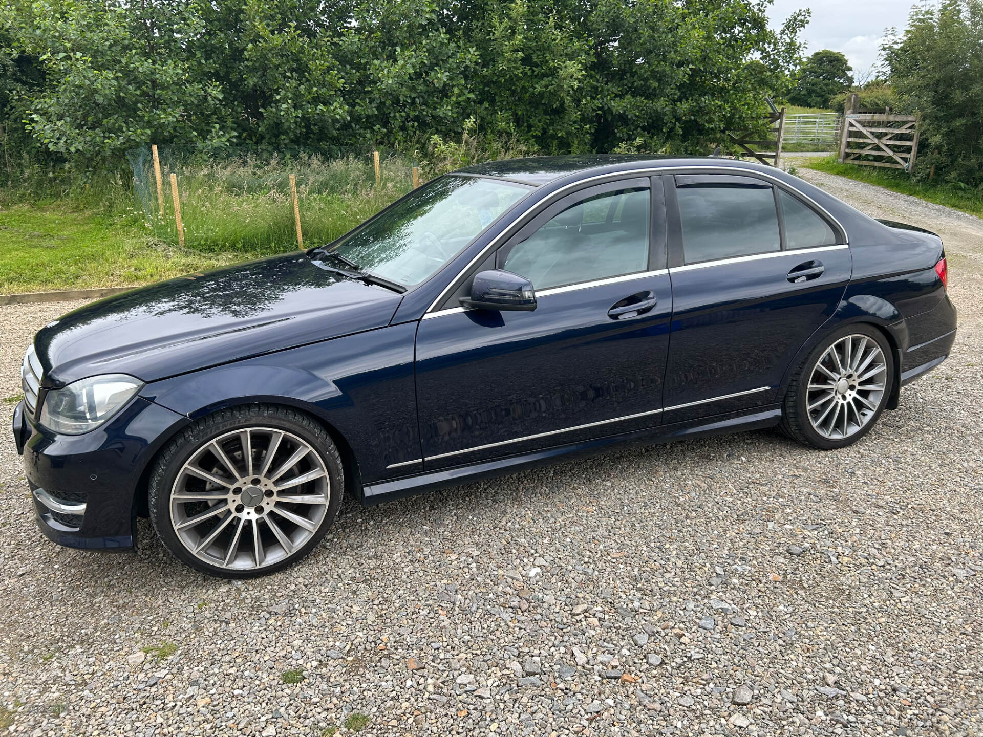 May 2011 Mercedes C-Class C220 CDI BlueEFFICIENCY Sport 4dr