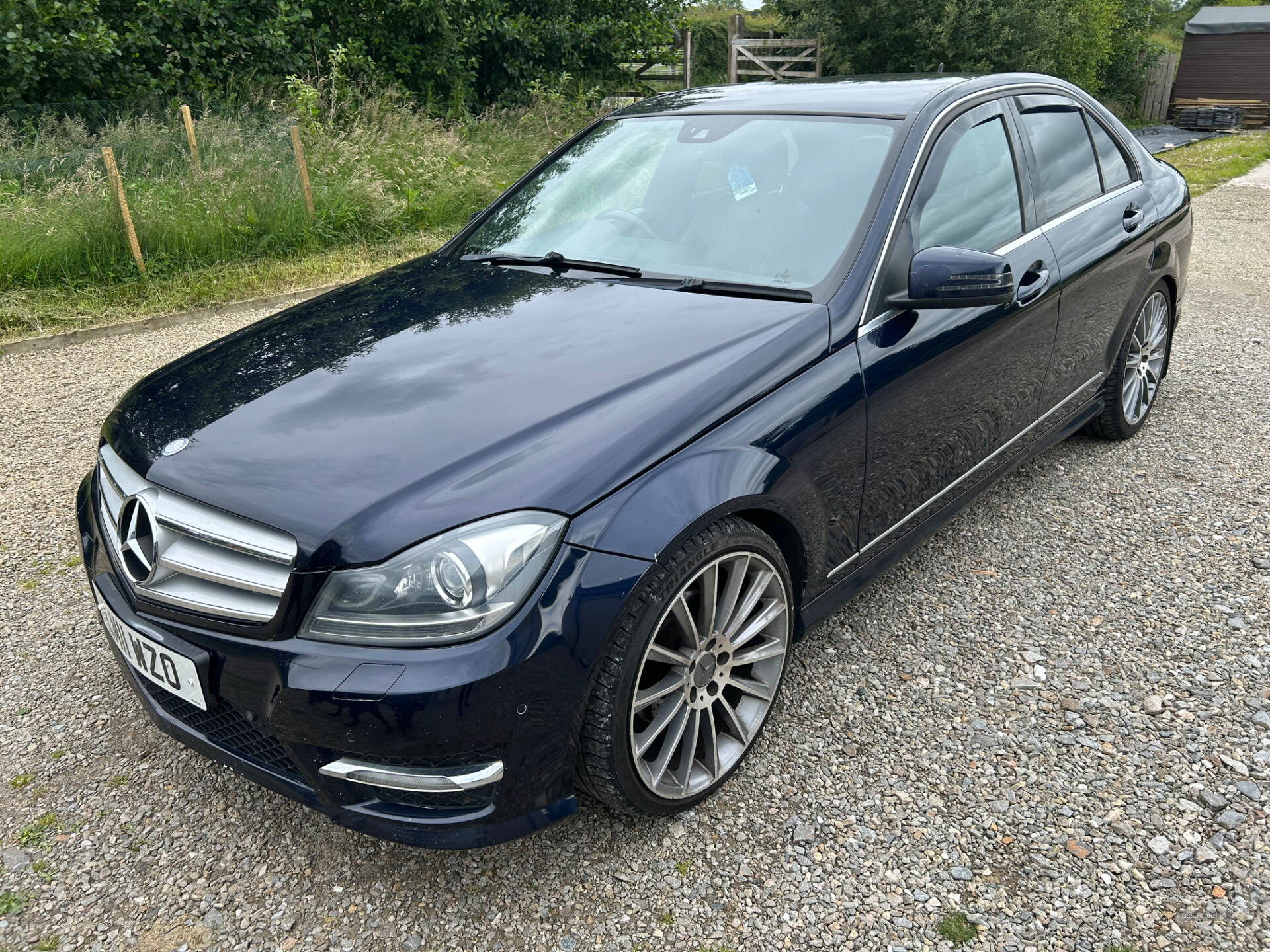 May 2011 Mercedes C-Class C220 CDI BlueEFFICIENCY Sport 4dr