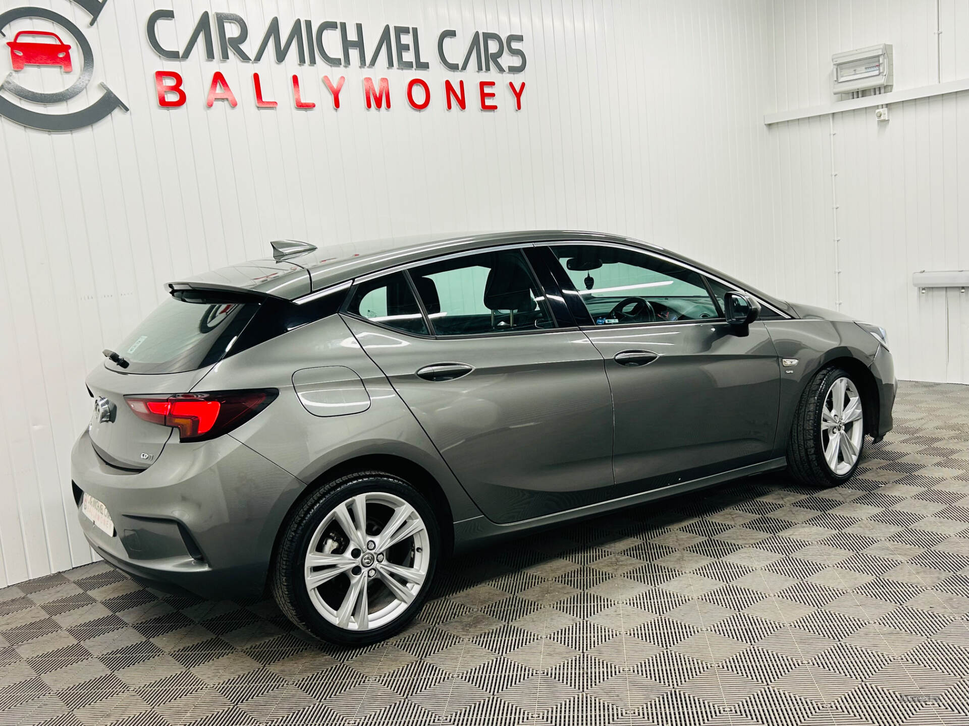 Oct 2017 Vauxhall Astra 1.6 CDTi 16V SRi Vx-line Nav 5dr