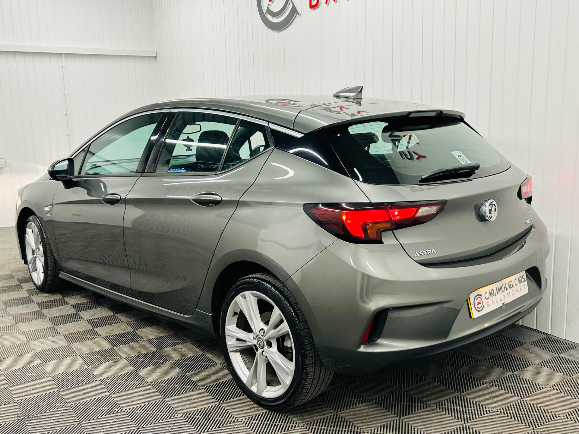 Oct 2017 Vauxhall Astra 1.6 CDTi 16V SRi Vx-line Nav 5dr