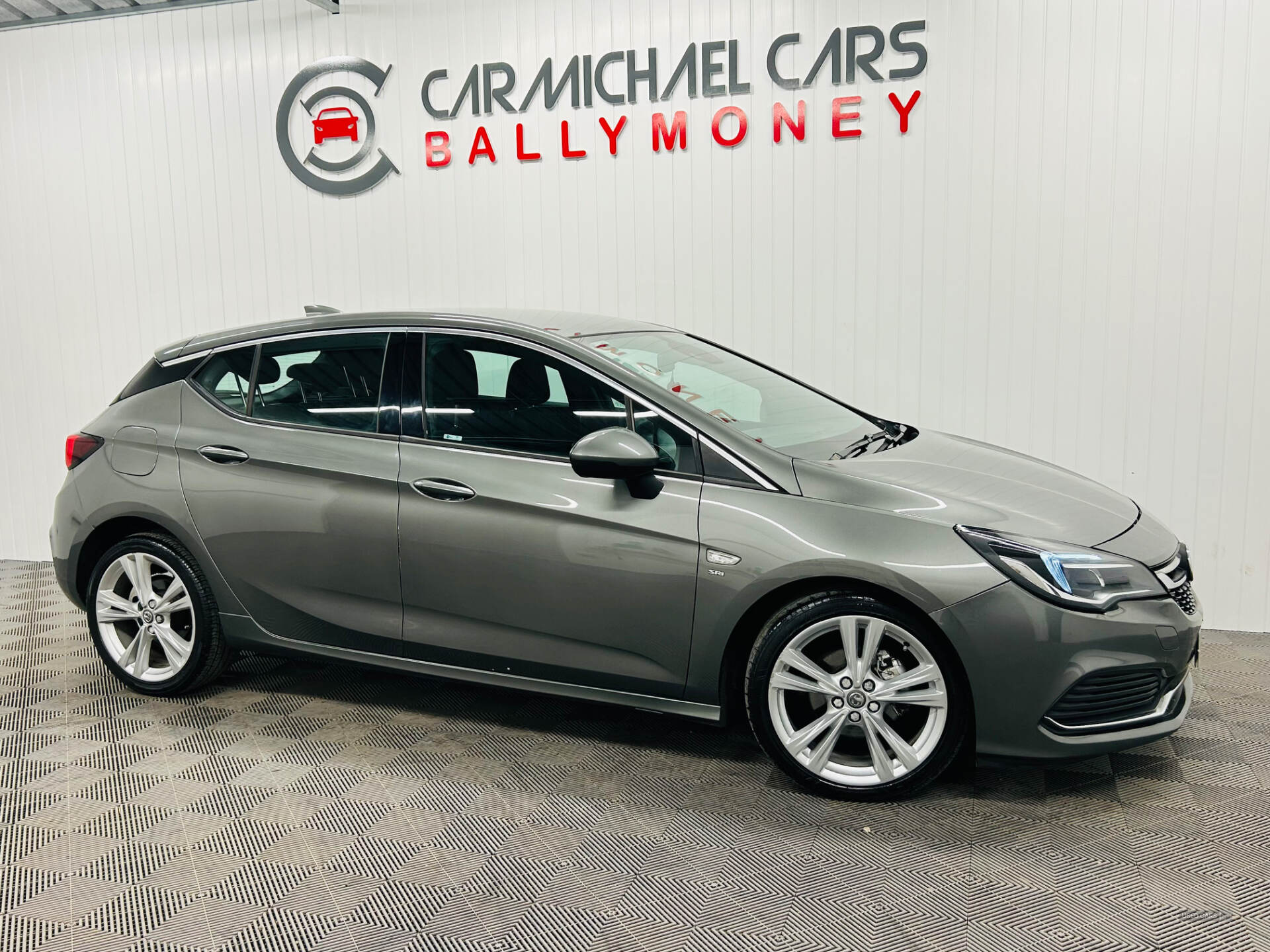 Oct 2017 Vauxhall Astra 1.6 CDTi 16V SRi Vx-line Nav 5dr