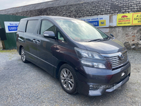 Toyota Vellfire in Down