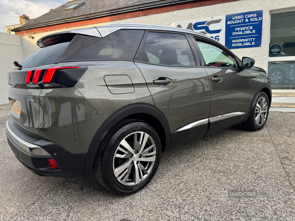 Peugeot 3008 ESTATE in Down