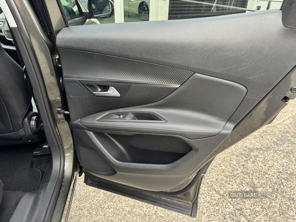 Peugeot 3008 ESTATE in Down