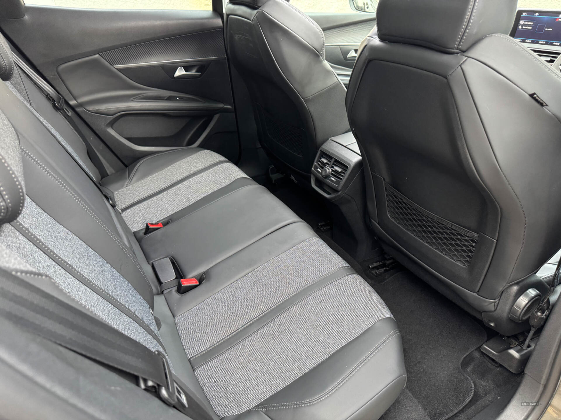 Peugeot 3008 ESTATE in Down