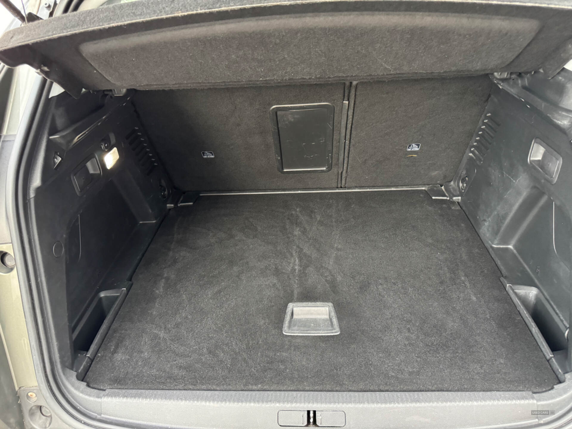 Peugeot 3008 ESTATE in Down