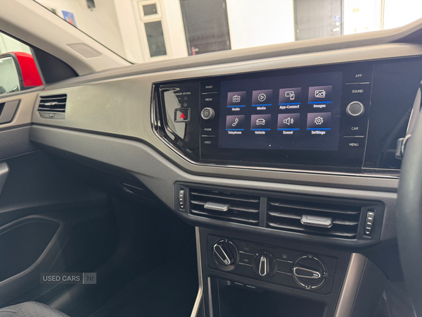Volkswagen Polo HATCHBACK in Down