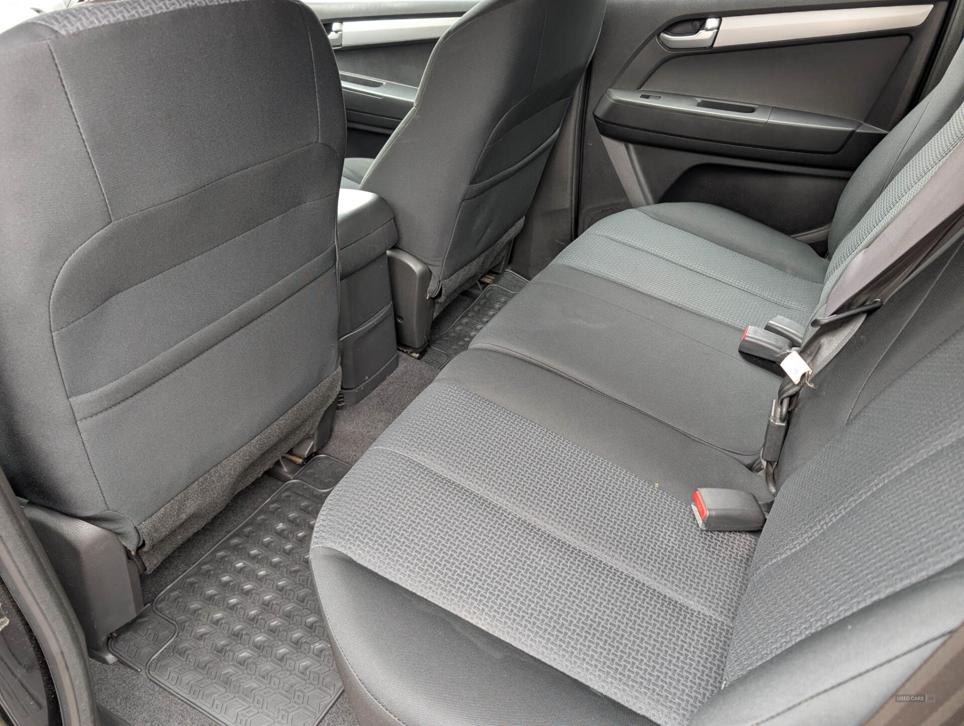 Oct 2017 Isuzu D-Max 2.5TD Yukon Double Cab 4x4