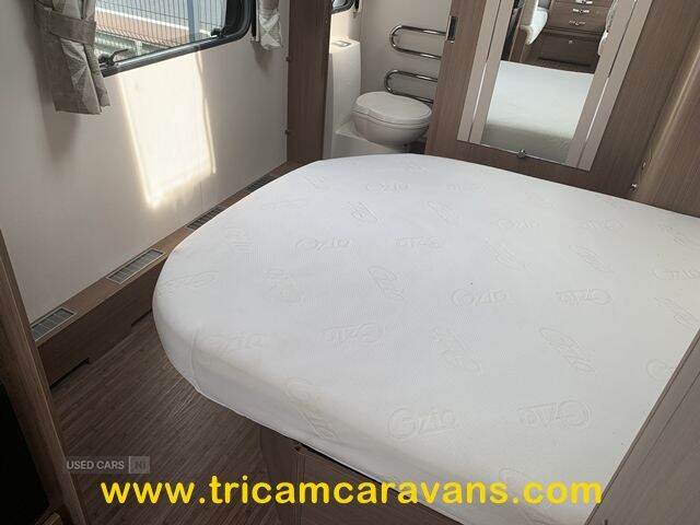 2017 Elddis Affinity 554/4, Transverse Island Bed