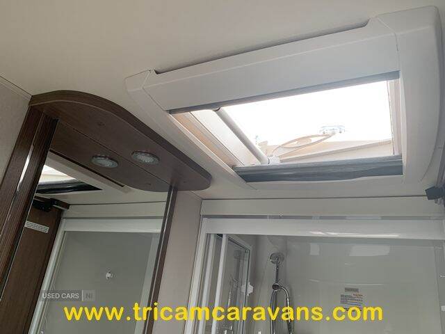 2017 Elddis Affinity 554/4, Transverse Island Bed
