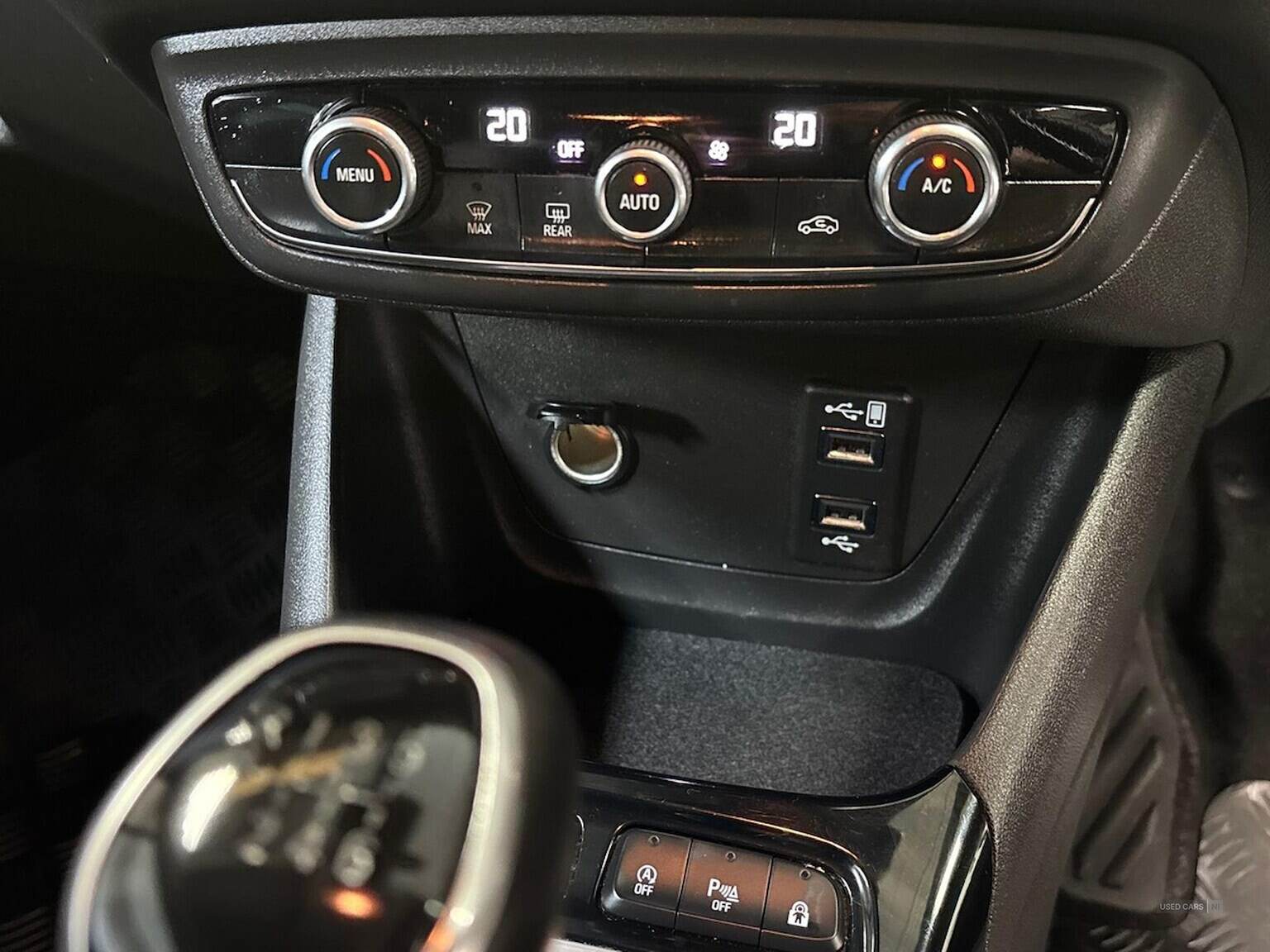 Mar 2020 Vauxhall Crossland X 1.5 Turbo D [102] Bus Ed Nav 5Dr [S/S]