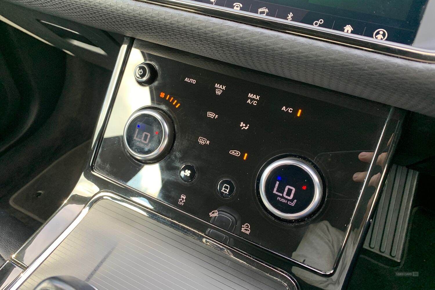 Mar 2020 Land Rover Range Rover Evoque 2.0 D180 R-Dynamic S 5dr Auto
