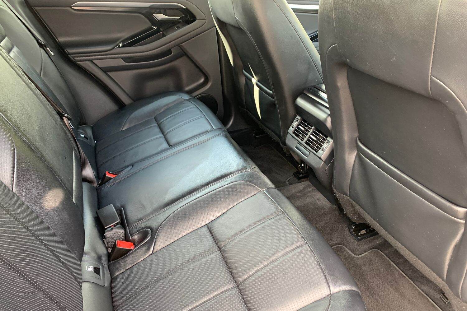 Mar 2020 Land Rover Range Rover Evoque 2.0 D180 R-Dynamic S 5dr Auto