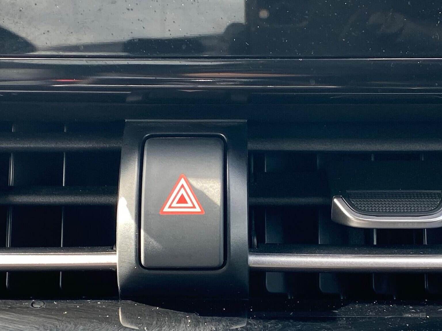 Mar 2021 Toyota C-HR 1.8 Hybrid Dynamic 5Dr Cvt