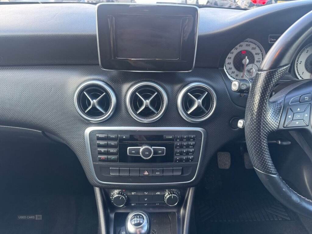Apr 2013 Mercedes-Benz A-Class A180 CDI BlueEFFICIENCY Sport 5dr