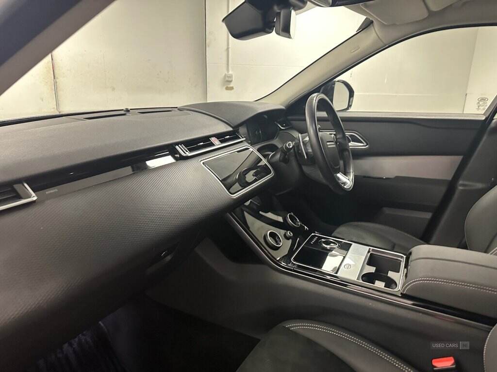 Sep 2020 Land Rover Range Rover Velar 2.0 D180 R-Dynamic 5dr Auto