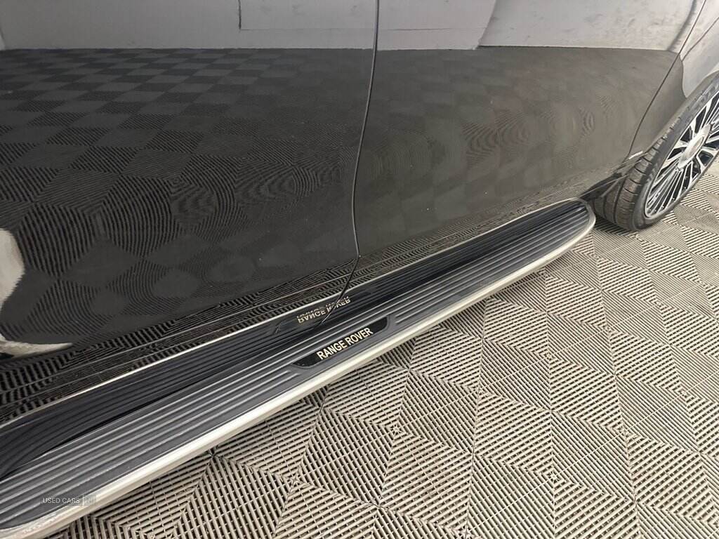 Sep 2020 Land Rover Range Rover Velar 2.0 D180 R-Dynamic 5dr Auto