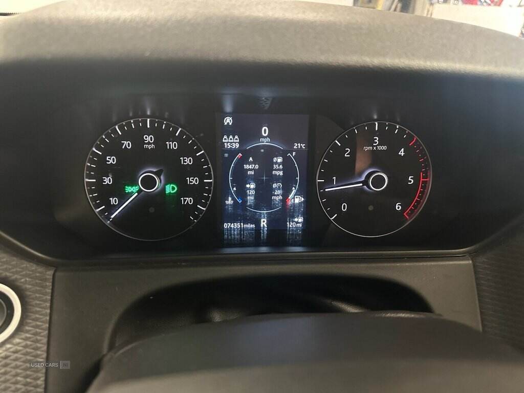 Sep 2020 Land Rover Range Rover Velar 2.0 D180 R-Dynamic 5dr Auto