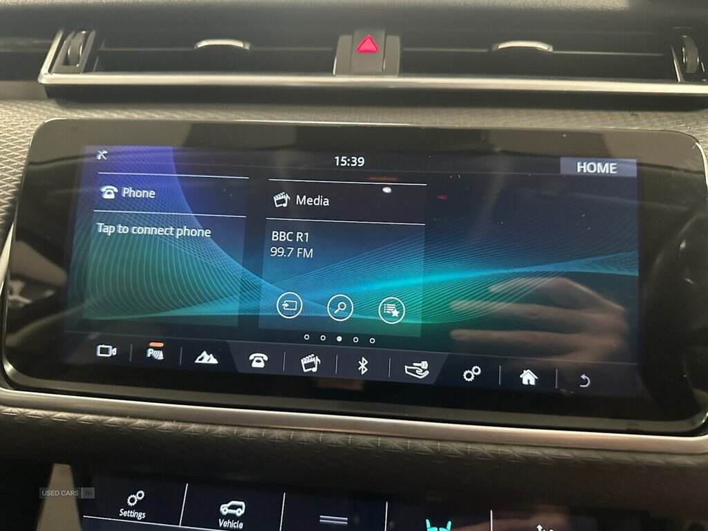 Sep 2020 Land Rover Range Rover Velar 2.0 D180 R-Dynamic 5dr Auto