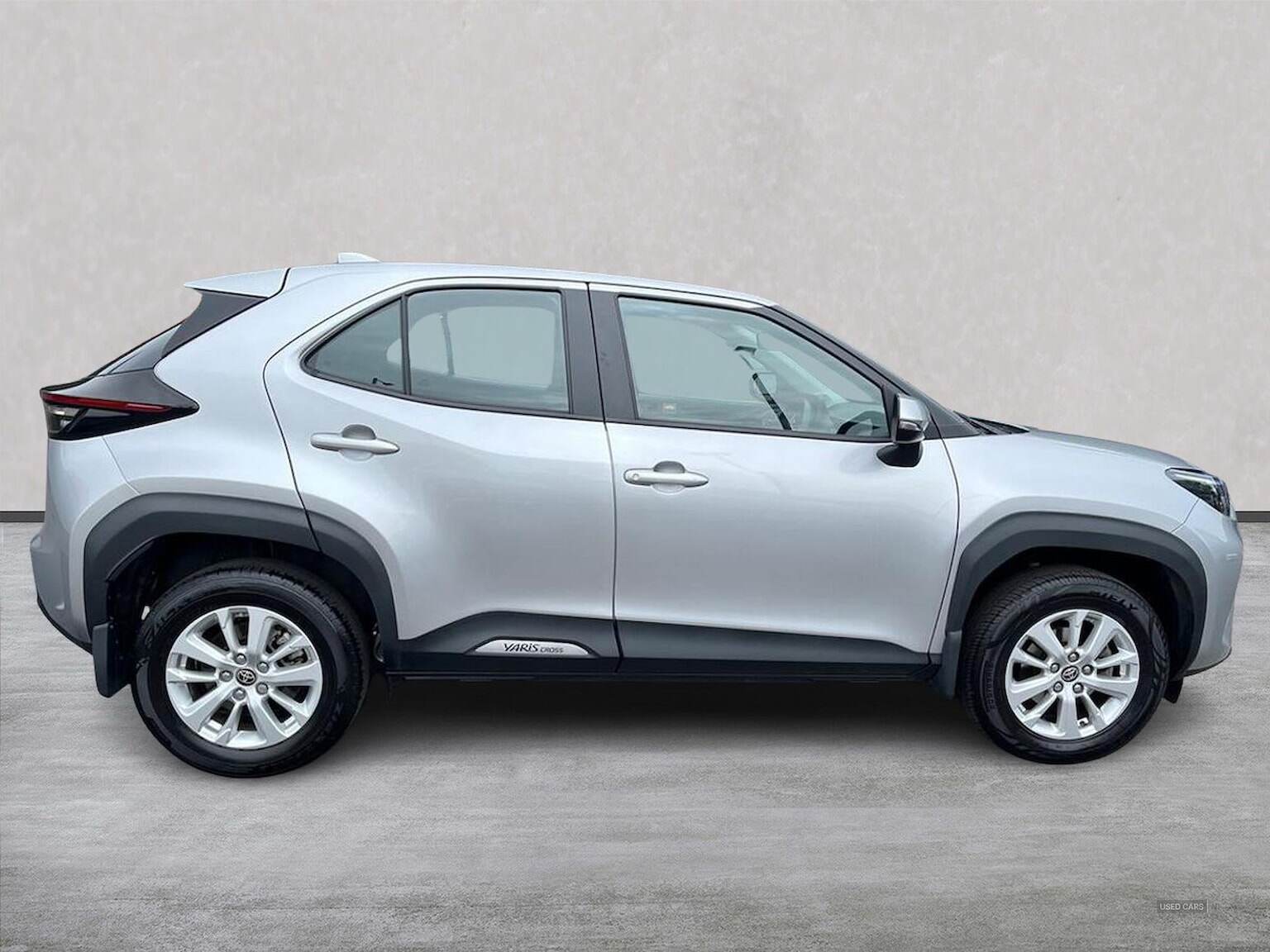 Dec 2022 Toyota Yaris Cross 1.5 Hybrid Icon 5Dr Cvt