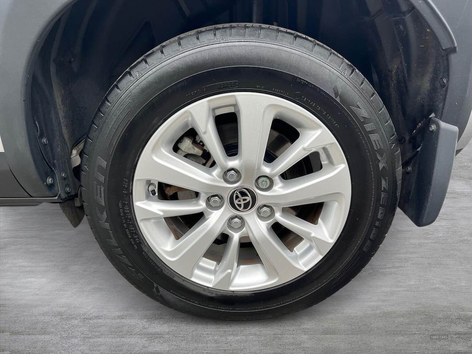 Dec 2022 Toyota Yaris Cross 1.5 Hybrid Icon 5Dr Cvt