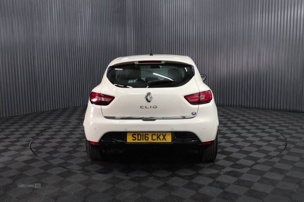 Mar 2016 Renault Clio 1.2 16V Dynamique Nav 5dr