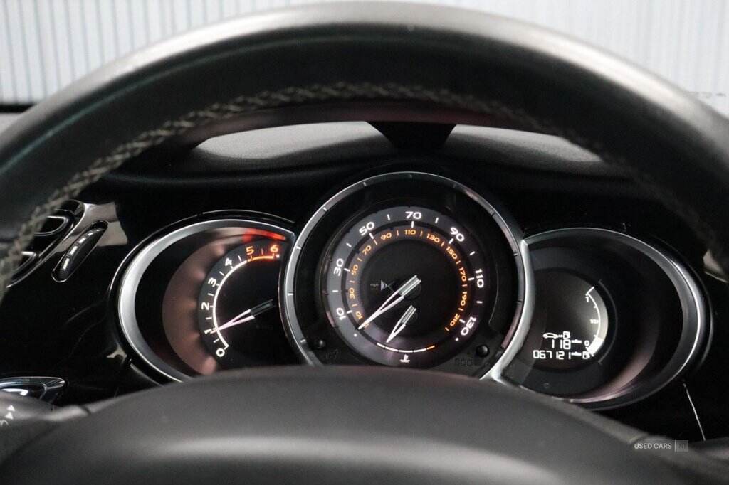 Aug 2017 DS AUTOMOBILES 1.6 BlueHDi Elegance 3dr