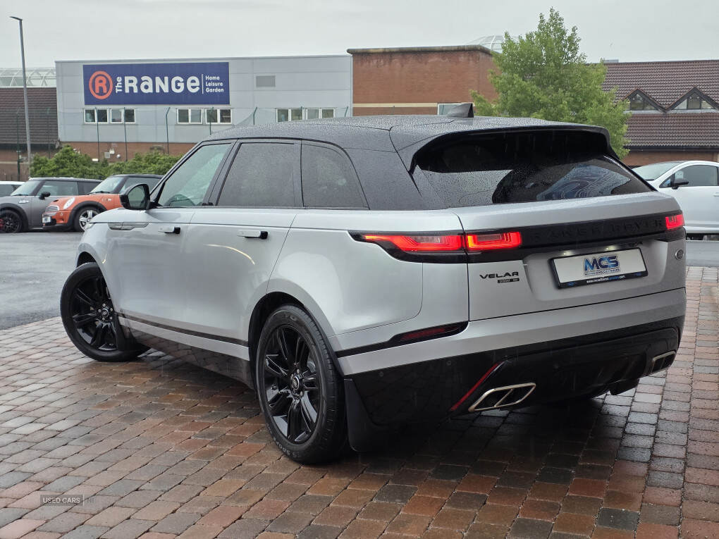 Jan 2018 Land Rover Range Rover Velar 3.0 D300 R-Dynamic SE 5dr Auto