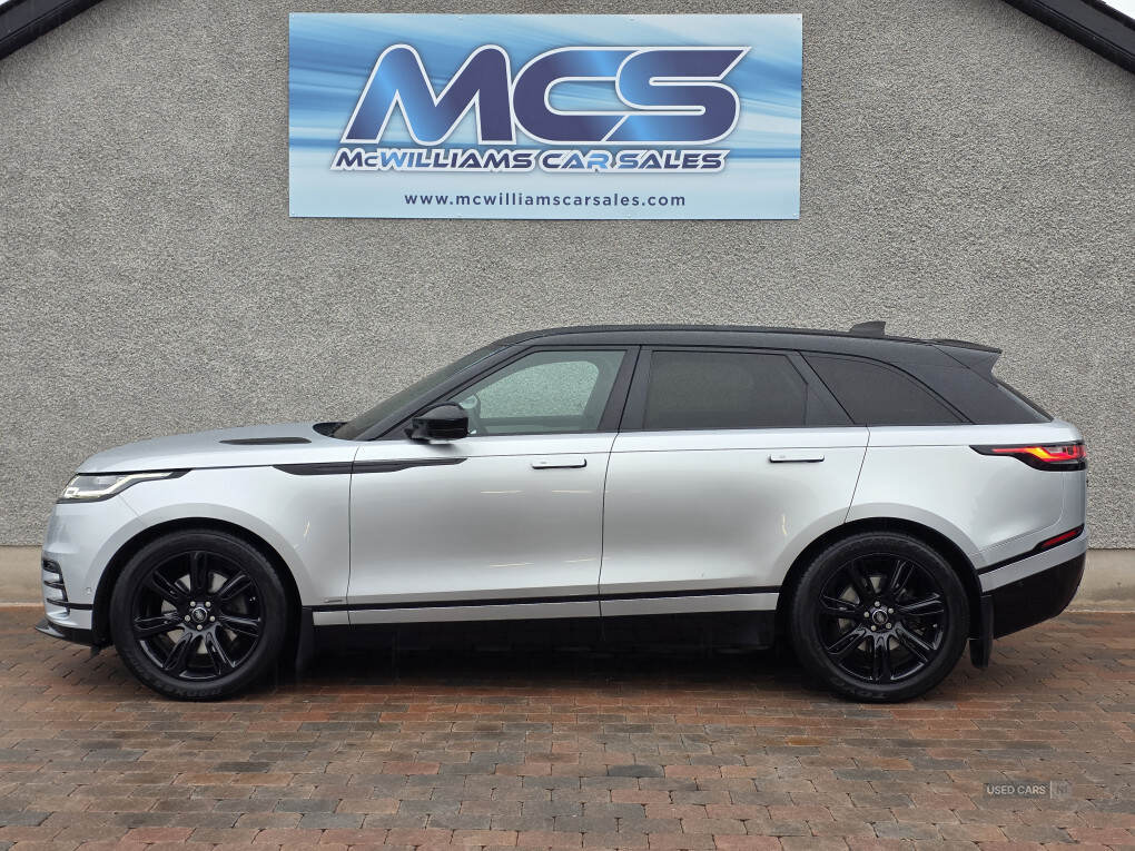 Jan 2018 Land Rover Range Rover Velar 3.0 D300 R-Dynamic SE 5dr Auto