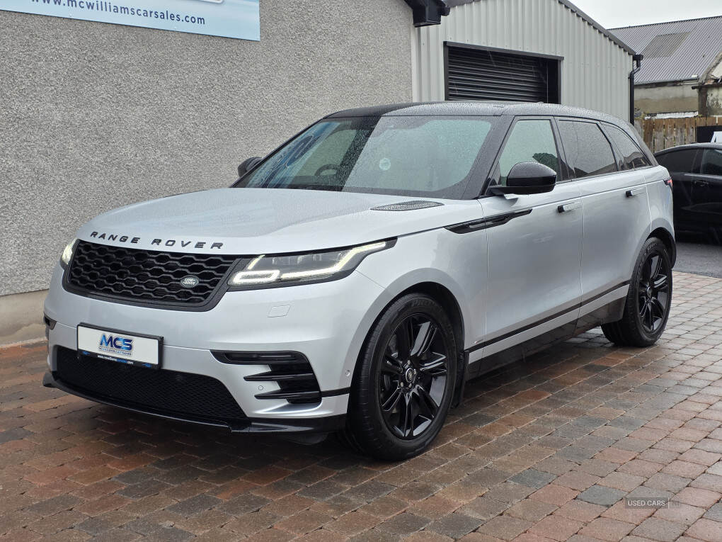 Jan 2018 Land Rover Range Rover Velar 3.0 D300 R-Dynamic SE 5dr Auto