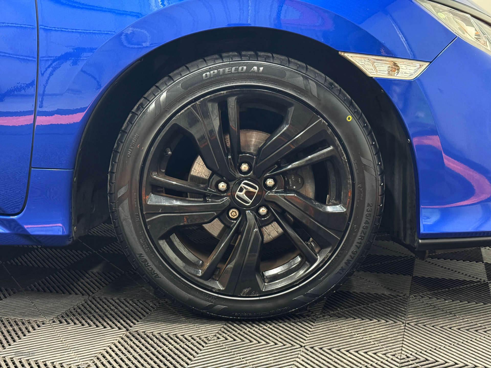 Sep 2017 Honda Civic 1.0 VTEC Turbo SR 5dr CVT