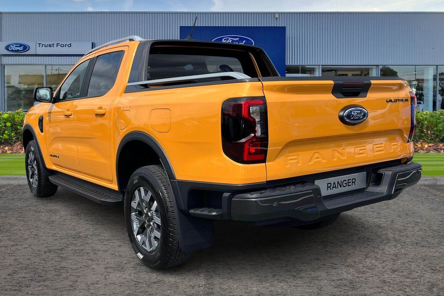 Ford Ranger Wildtrak AUTO 2.3L EcoBoost 281PS PHEV 10 Speed 4x4 Double Cab, CARGO CONVENIENCE PACK WITH PRO POWER ONBOARD, IN STOCK